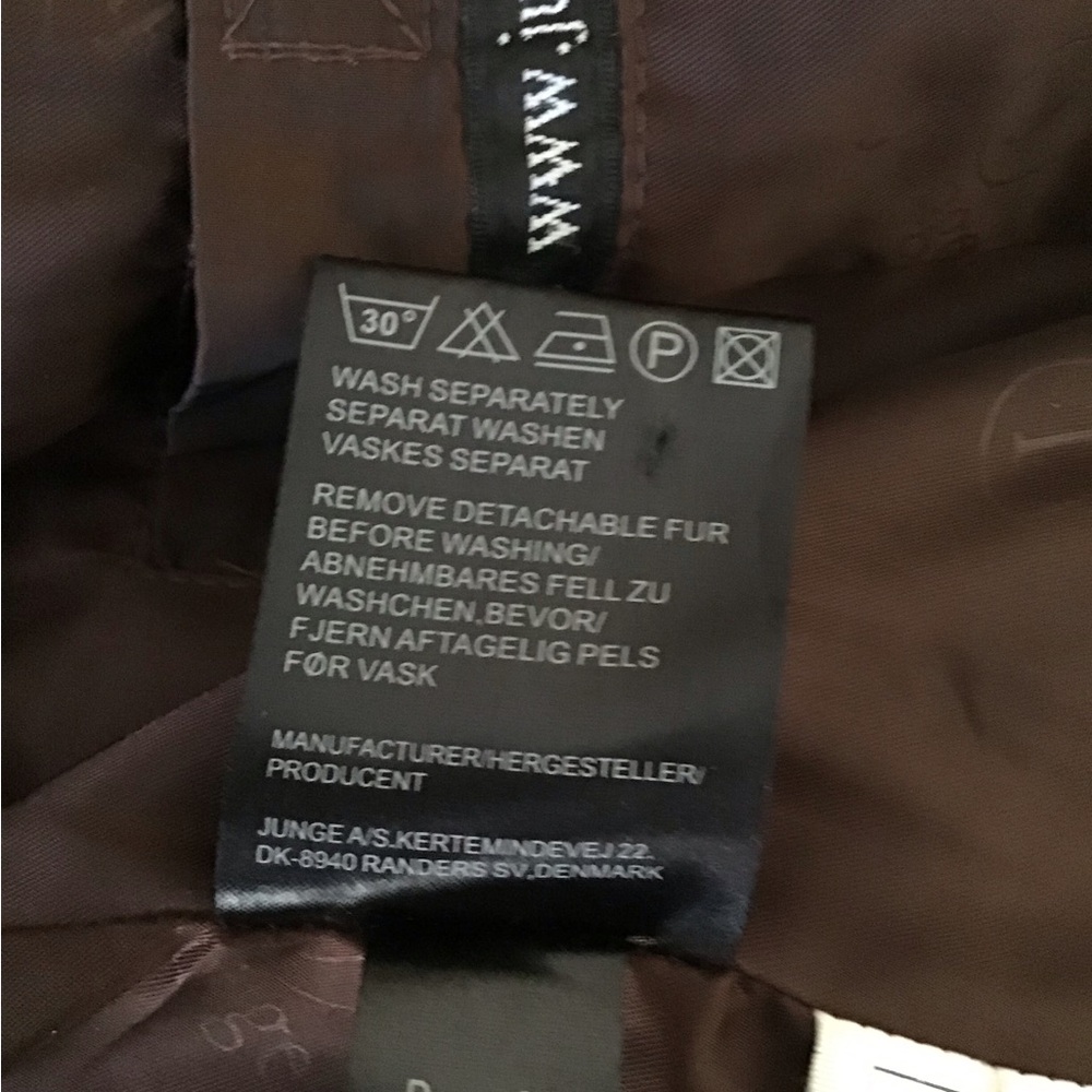 JUNGE COAT WITH MINK TRIM - Picture 15 of 16